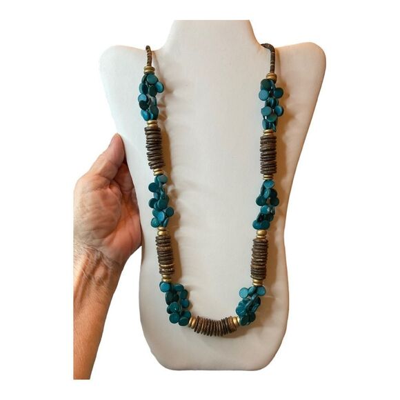 30” WOODEN NECKLACE - Picture 2 of 2